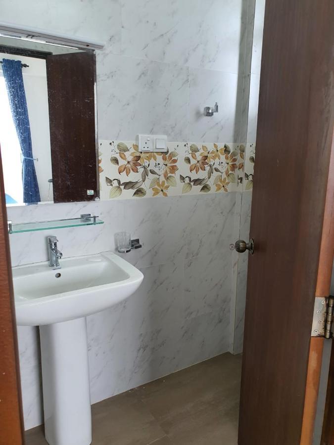 New 2 Bedroom Apartment, 100M Away From The Beach Dehiwala-Mount Lavinia Exteriér fotografie